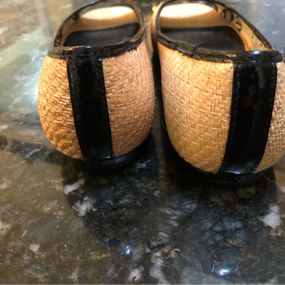 Steve Madden flats size 7 M. Tan with black patent trim never worn - Picture 3 of 4